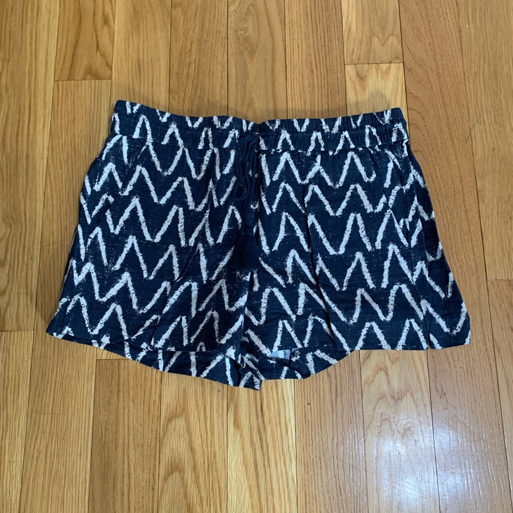 Womens LOFT linen blend shorts